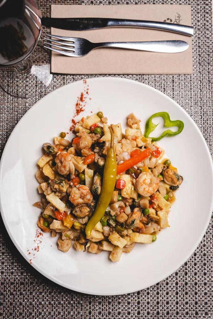 Frito Mallorquín de cordero — cocina tradicional Es Muntant